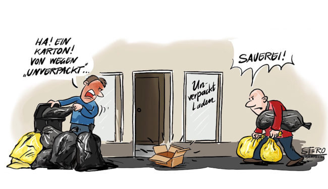 Cartoon-Comic-Karikatur: Vor einem Unverpacktladen beschweren sich Anwohner, die mehrere Müllsäcke tragen über einen einzelnen Karton der vor dem Eingangsbereich des Unverpacktladens steht. Ein klassischer Fall von Doppelmoral: Wasch mir den Pelz, aber mach mich nicht nass!