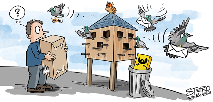 Cartoon. Ein Mann will ein Päckchen zu seiner Postfiliale bringen. Doch die ist verschwunden, hat geschlossen. Stattdessen steht das nun ein Taubenhaus mit Brieftauben.