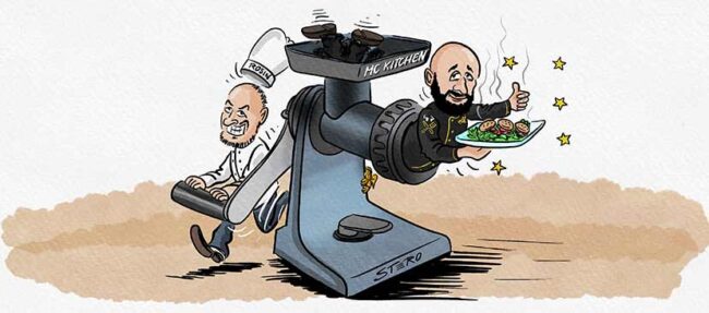 Cartoon-Karikatur-Comic: Ein echte Kochschlacht. Ein Koch dreht einen anderen Koch durch den Fleischwolf - und heraus kommt ein neues leckeres Gericht.