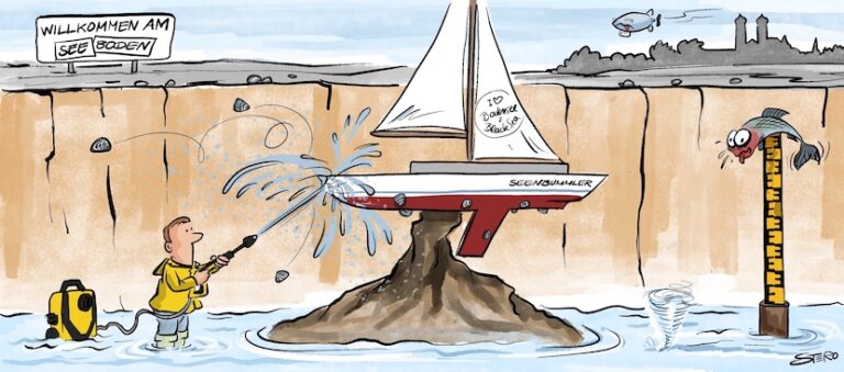 cartoon:tiefstand-bodensee Cartoon über den niedrigen Wasserstand des Bodensees: Ein Segelboot sitzt im trockenen Seebecken fest, während ein Mann mit einem Hochdruckreiniger Wasser um das Boot spritzt und ein Fisch erschöpft am Pegelmesser hängt.